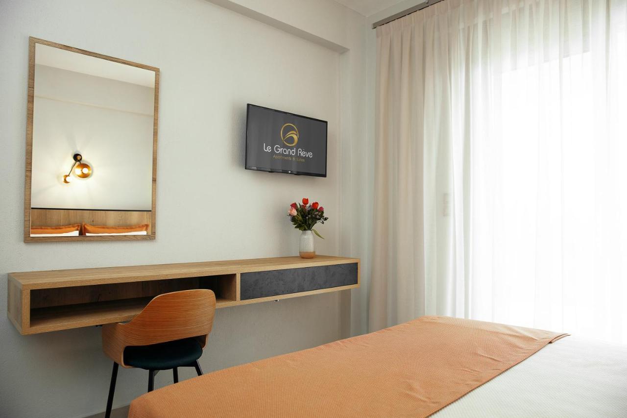 Le Grand Reve Aparthotel Jerakini Eksteriør bilde